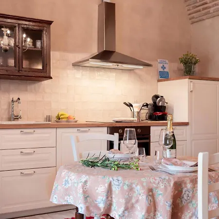 Apartment In Noble Villa Near Ecological Park *