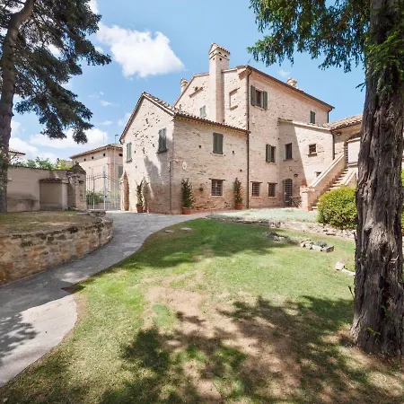 Apartment In Noble Villa Near Ecological Park Mombaroccio